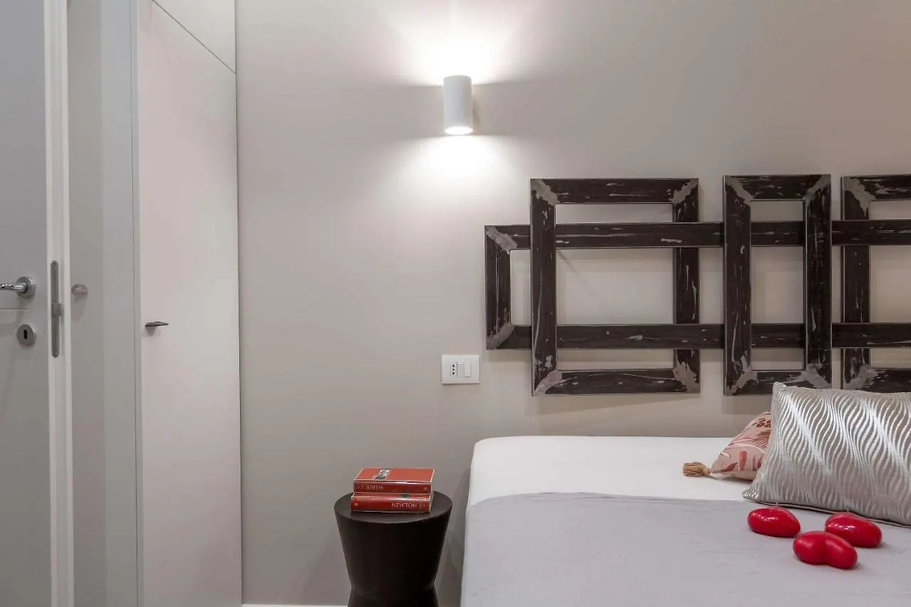Апартаменты Mou43 -Loreto-Duomo- Urban House - Luxury Милан Италия